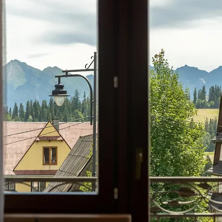 Guest house U Trabanta - Noclegi, Wycieczki Jednodniowe, Wypozyczalnia Narciarska *