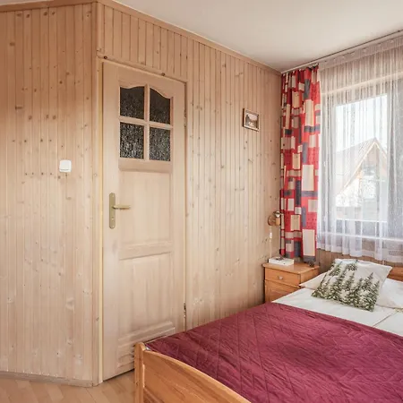 Guest house U Trabanta - Noclegi, Wycieczki Jednodniowe, Wypozyczalnia Narciarska *