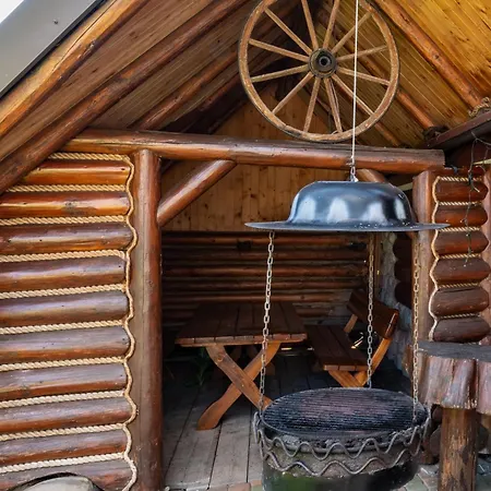 U Trabanta - Noclegi, Wycieczki Jednodniowe, Wypozyczalnia Narciarska Konukevi Bukowina Tatrzańska