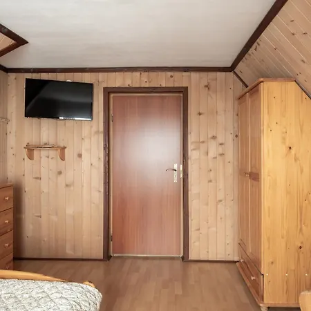 Gæstehus U Trabanta - Apartament, W Centrum Bukowiny Z Widokiem Na Gory 3*